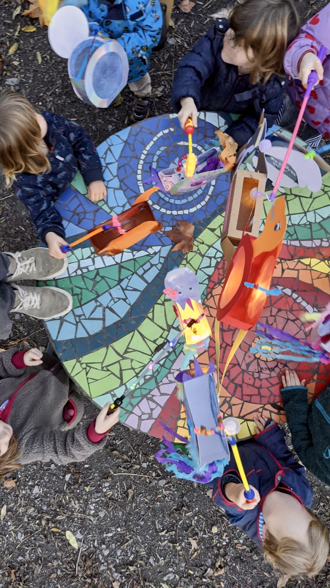 Bunte Laternen beim Laternenfest